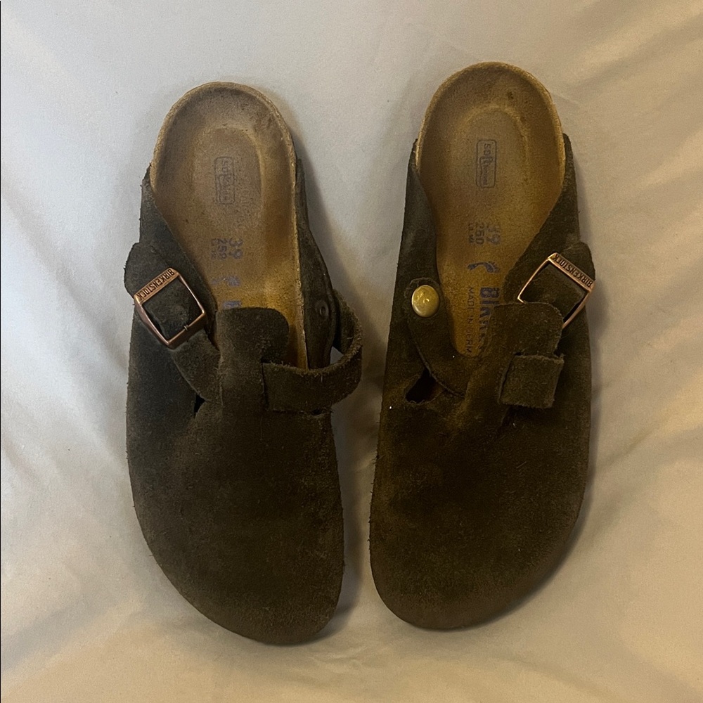 Brown Birkenstock Clogs Women’s 8.5 - Barely worn!